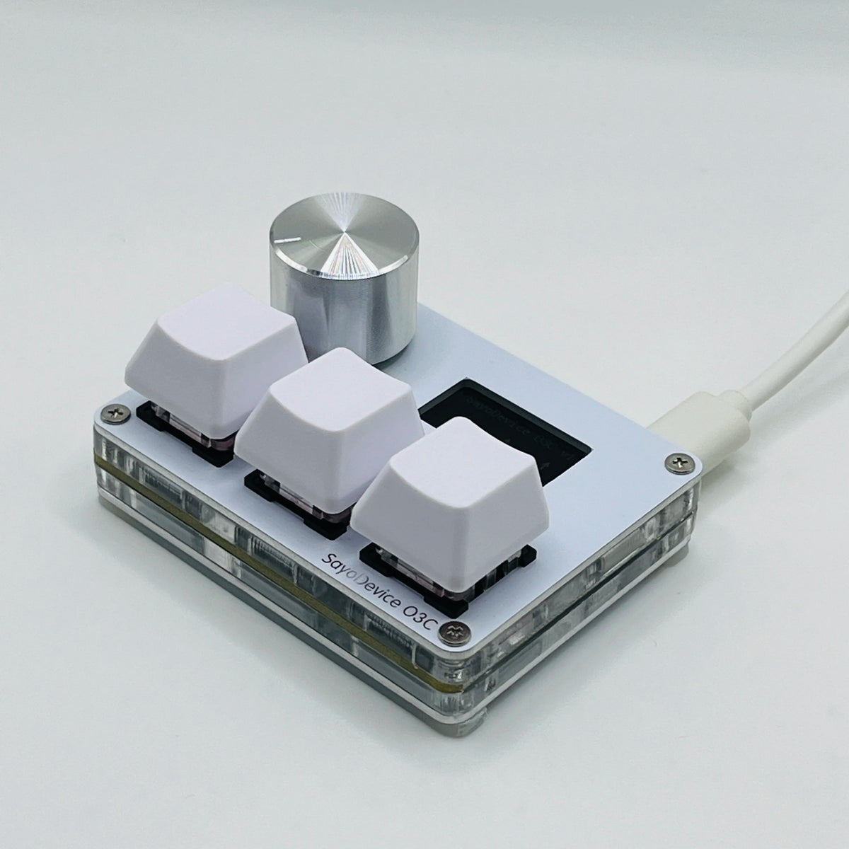 SayoDevice O3C rapid trigger keypad with knob and small color screen