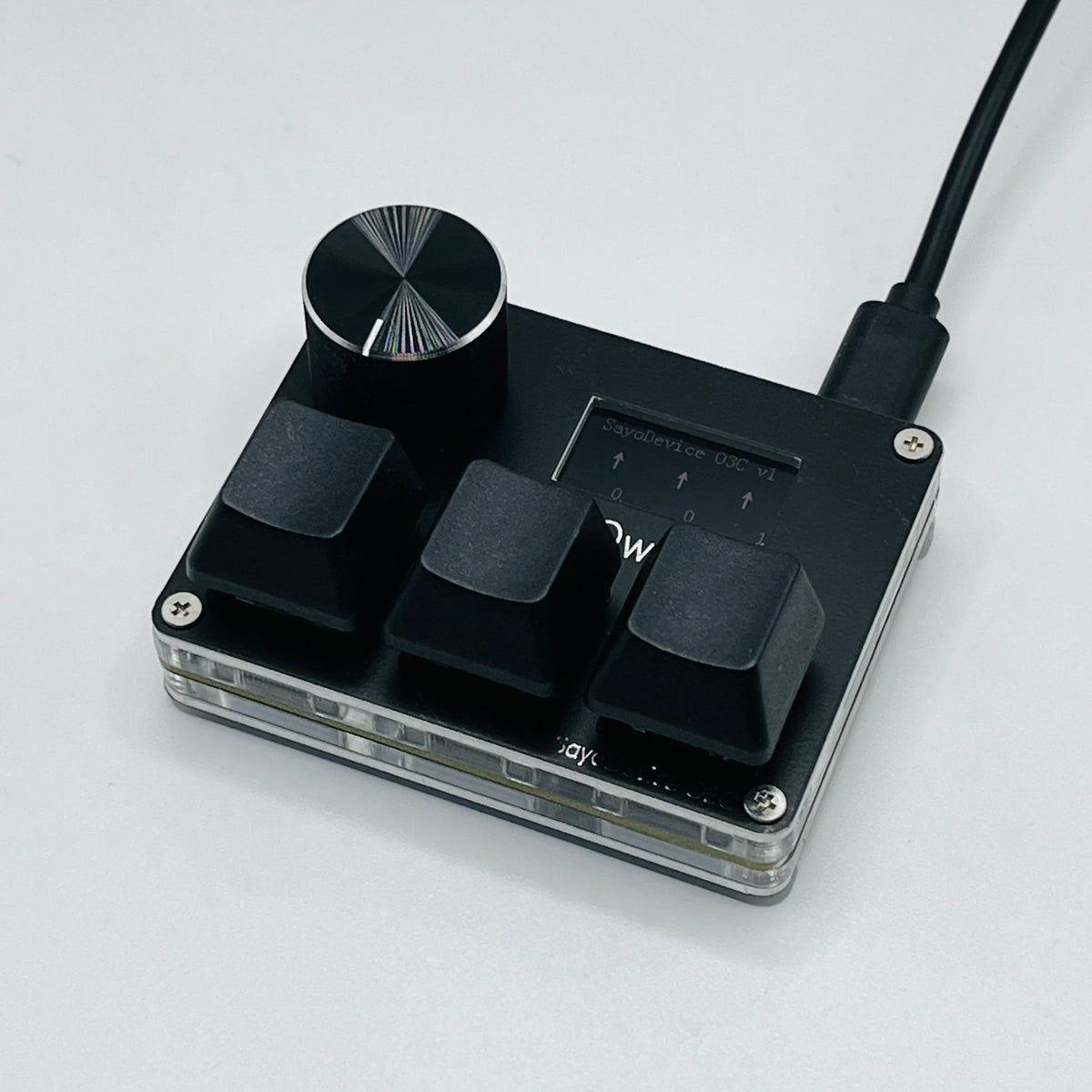 SayoDevice O3C rapid trigger keypad with knob and small color screen